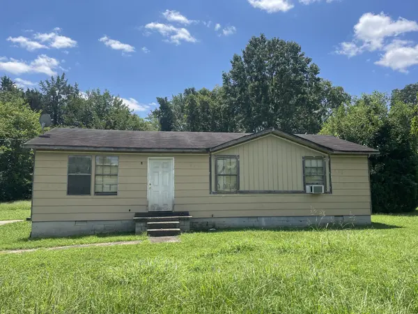 2241 Dominion Dr, Murfreesboro, TN 37129