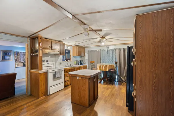 179 Reeves Rd, Hohenwald, TN 38462