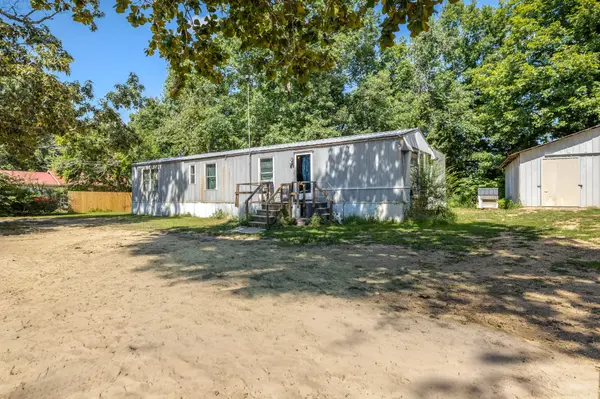 179 Reeves Rd, Hohenwald, TN 38462