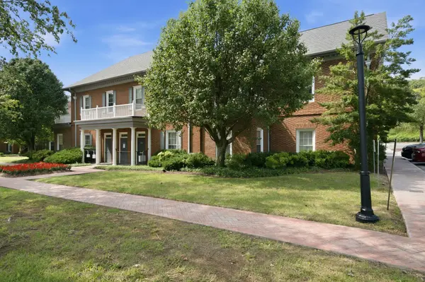 5046 Thoroughbred Ln, Brentwood, TN 37027
