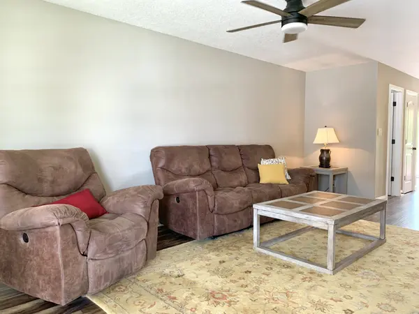 364 Sam Houston Cir, Clarksville, TN 37040