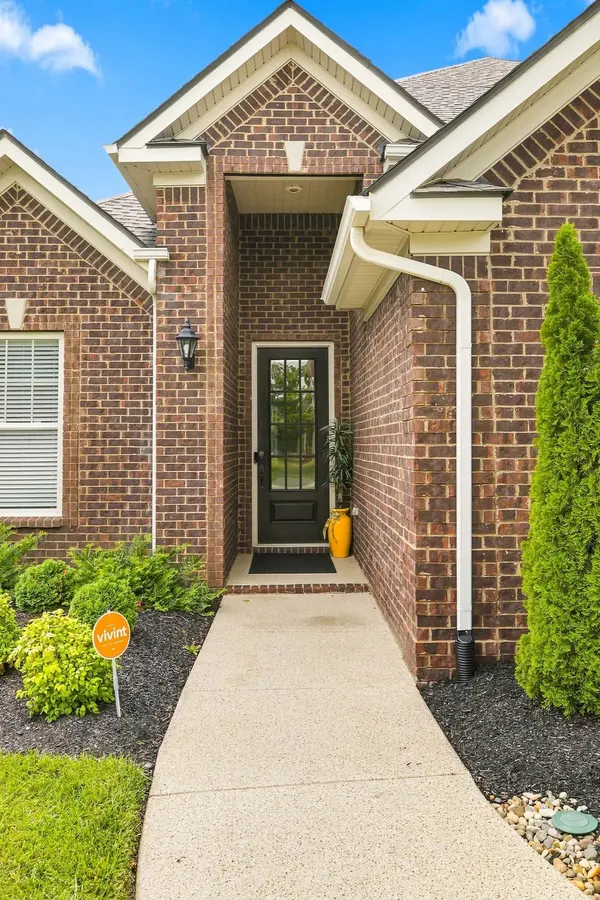 4757 Kingdom Dr, Murfreesboro, TN 37128