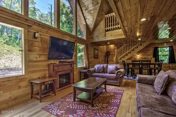 1742 Pulaski Lane, Sevierville, TN 37862