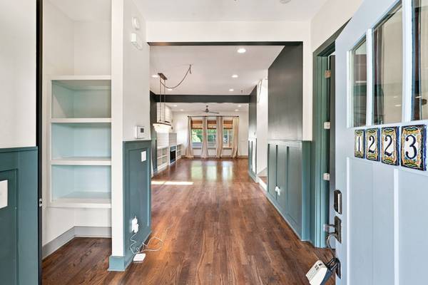 1223 McGavock Pike, Nashville, TN 37216
