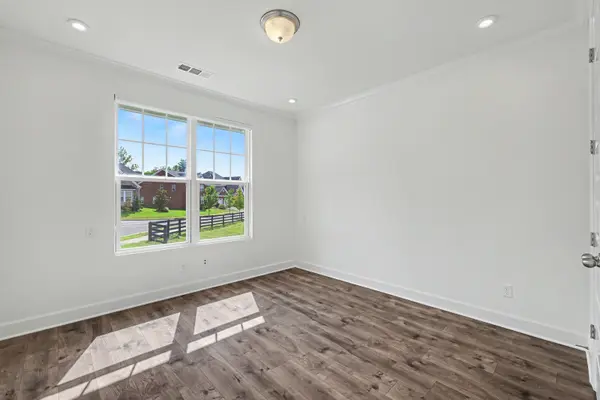 3199 Charles Park Dr, Nashville, TN 37211