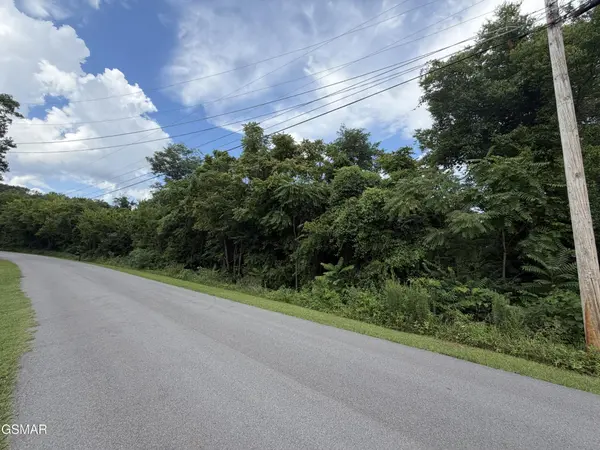 16 Sunrise Boulevard, Kodak, TN 37764