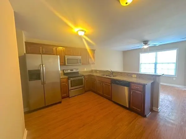 704 Donelson Pkwy #B102, Dover, TN 37058