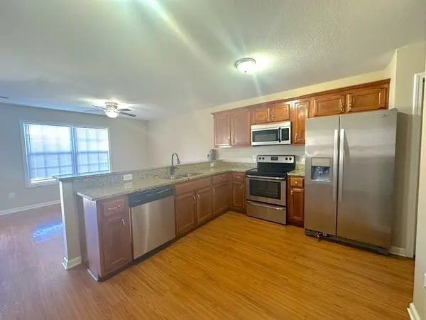 704 Donelson Pkwy #B102, Dover, TN 37058