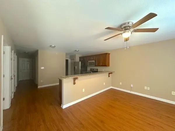 704 Donelson Pkwy #B102, Dover, TN 37058