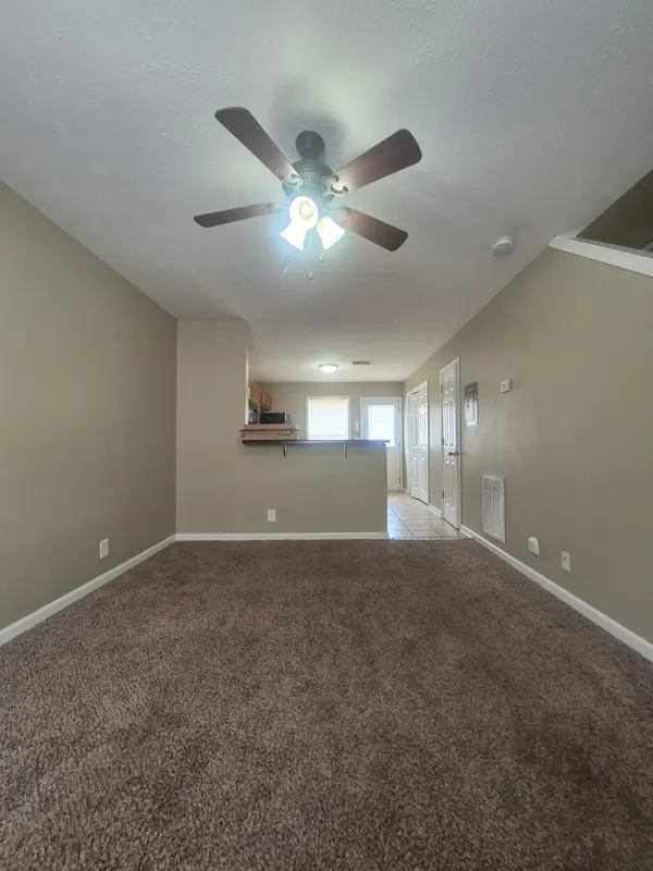 808 Oak Arbor Ct, Clarksville, TN 37040