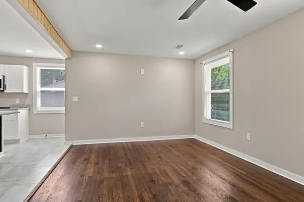 604 Harding Pl, Nashville, TN 37211