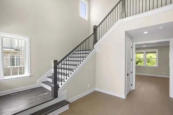 6002 Painted Skies Dr, Spring Hill, TN 37174