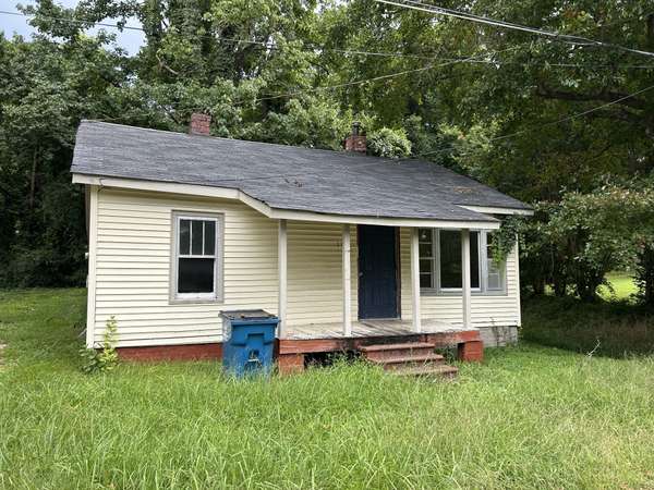 108 Florence St, Camden, TN 38320