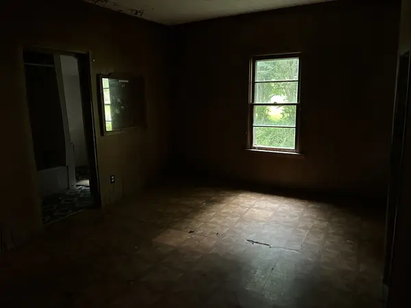 108 Florence St, Camden, TN 38320