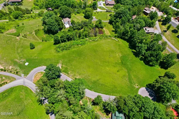 71 Max Ridge Lane, Sevierville, TN 37862