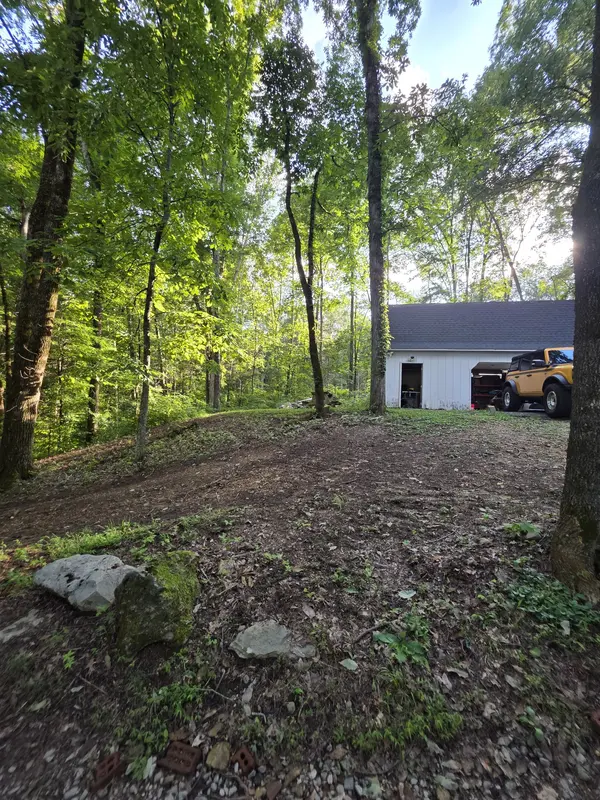 4980 Louise Creek Rd, Cunningham, TN 37052