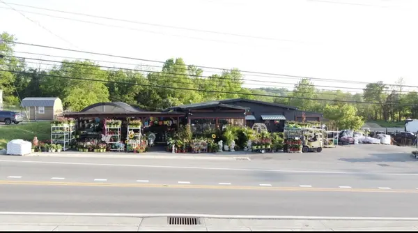 113 McMurry Blvd W, Hartsville, TN 37074