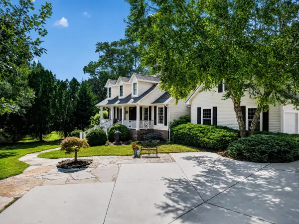 186 Lakeview Cove Drive, Loudon, TN 37774