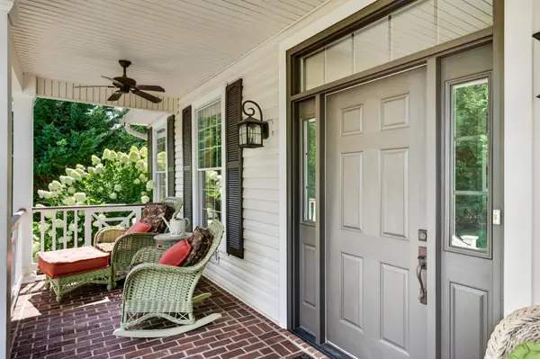 186 Lakeview Cove Drive, Loudon, TN 37774