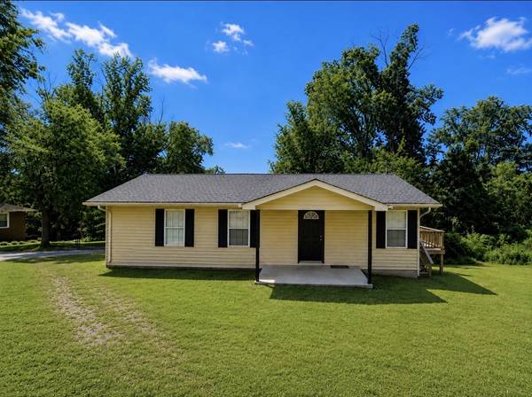 91 Oak Hts, Erin, TN 37061