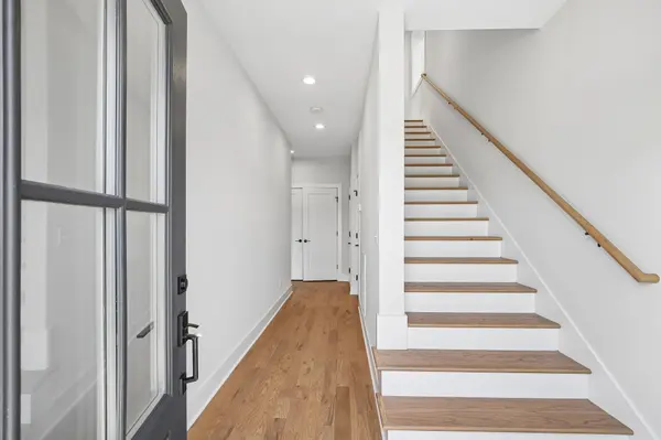 6122 Robertson Ave, Nashville, TN 37209