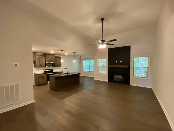 762 Gleason Dr, Clarksville, TN 37042