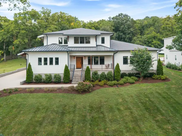 828 Russleo Dr, Nashville, TN 37209