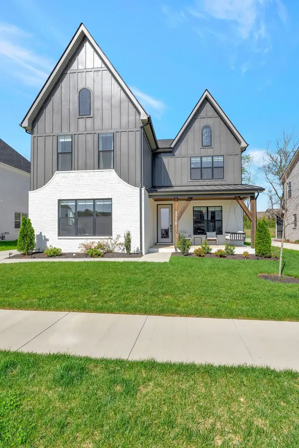 3270 Sassafras Ln, Thompsons Station, TN 37179