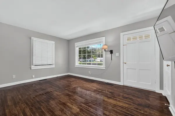 907 Woodland Ct, Manchester, TN 37355