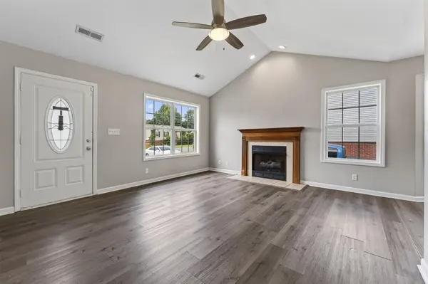 1724 Ridge Runner Ct, Clarksville, TN 37042