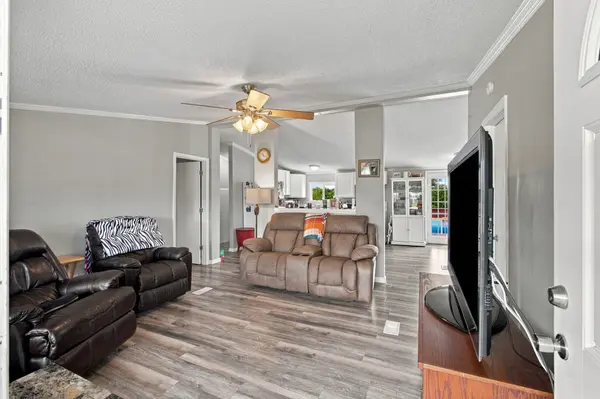 477 Dady Rd, Mc Ewen, TN 37101