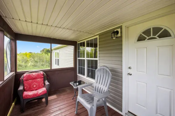 477 Dady Rd, Mc Ewen, TN 37101