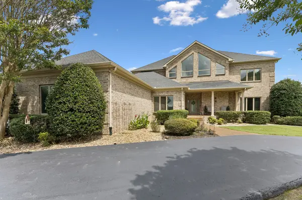 1810 Savannah Springs Dr, Franklin, TN 37064