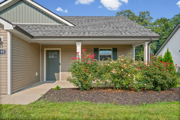 1493 Fredrick Dr, Clarksville, TN 37042