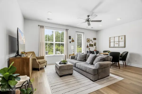392 Judson Way, Lenoir City, TN 37771