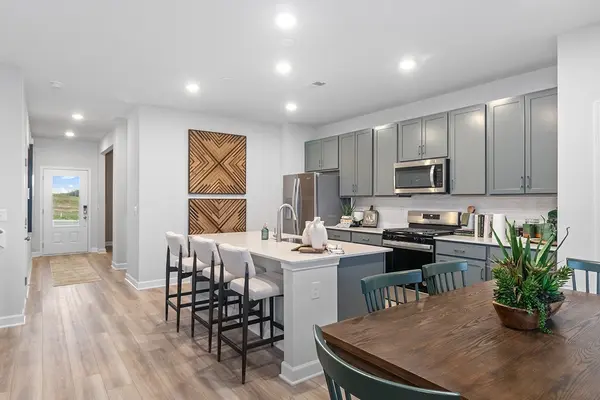 233 West Millbrook Drive, Spring Hill, TN 37174