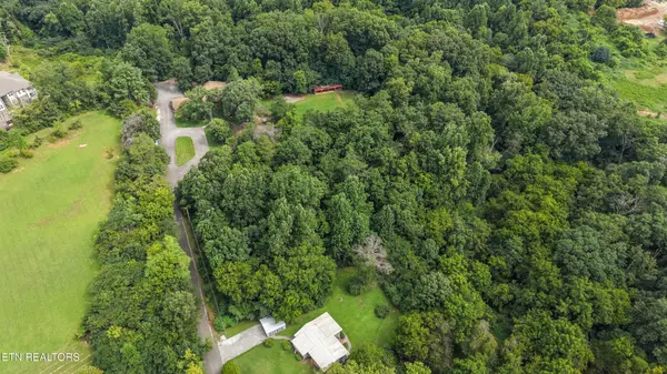 11749 Snyder Rd, Knoxville, TN 37932