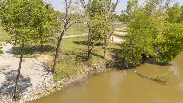 328 Duck Blind Rd, Clifton, TN 38425