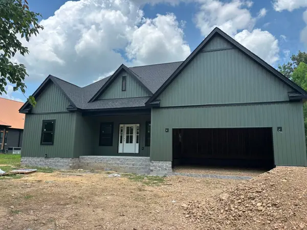 724 Dearman St, Smithville, TN 37166