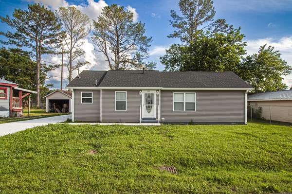 121 Popular St #N, Cowan, TN 37318
