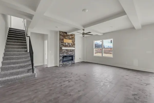 2070 Ireland Way, Clarksville, TN 37042