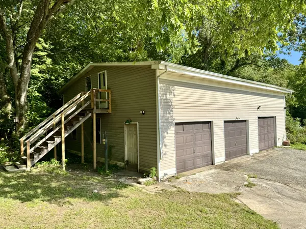 467 Gip Manning Rd, Clarksville, TN 37042