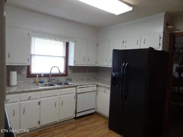 1789 Sparta Hwy, Crossville, TN 38572