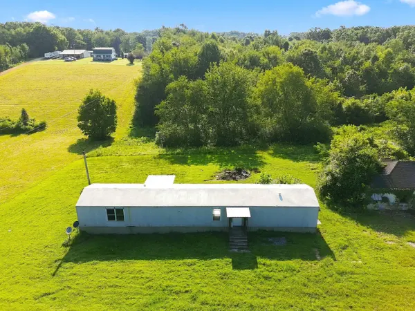 940 N Brace Rd, Summertown, TN 38483