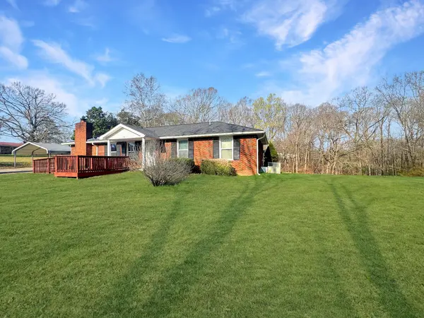 75 Towering Oaks Dr, Tennessee Ridge, TN 37178