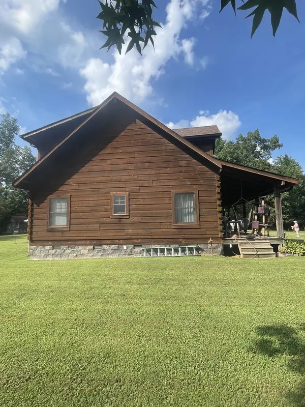 3056 E Big Richland Creek Rd, Mc Ewen, TN 37101