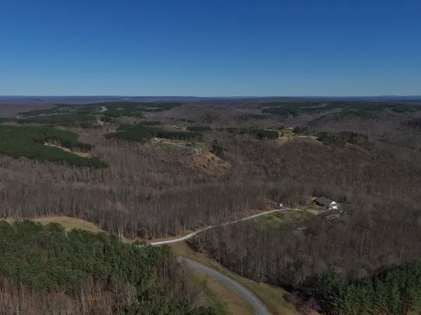 64 Thunder Ridge Drive, South Pittsburg, TN 37380