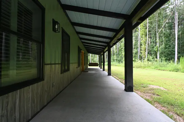 4897 Lick Creek Rd, Linden, TN 37096