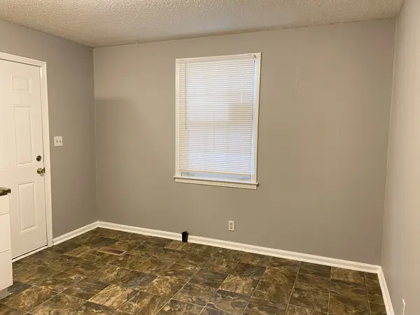 222 N 11th St, Clarksville, TN 37040