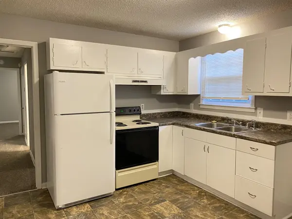222 N 11th St, Clarksville, TN 37040